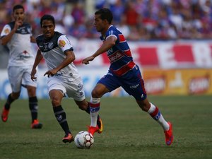 Fortaleza 2 x 0 Tupi - Empurrado pela torcida, Leão larga na frente e sonha com acesso