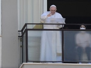 Papa Francisco tem alta hospitalar após onze dias internado