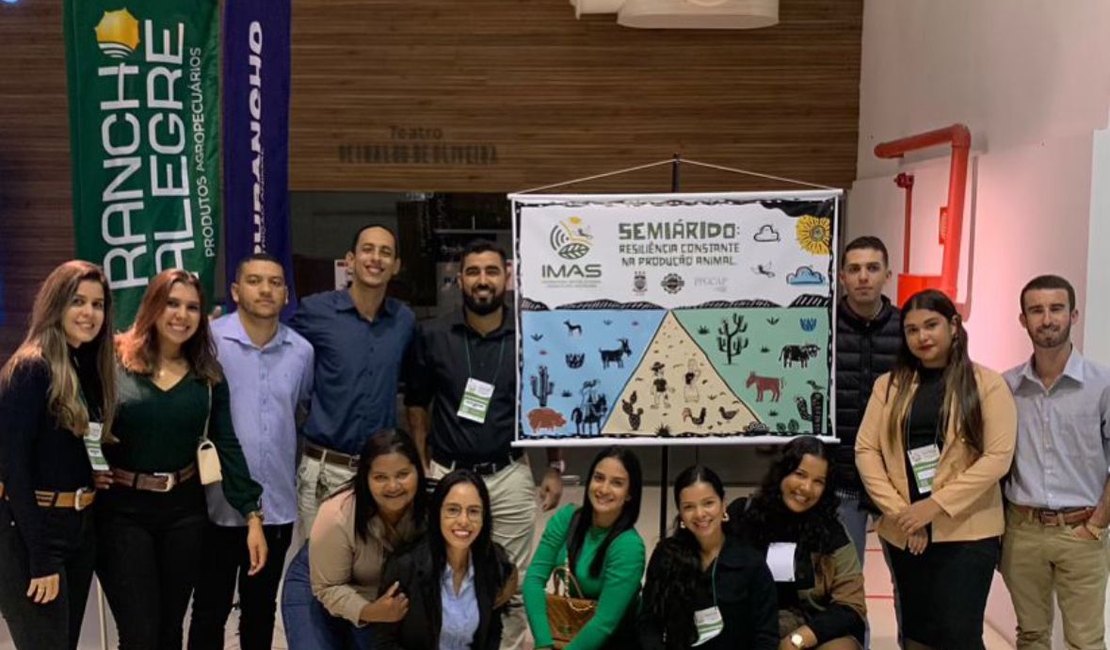 Alunos de Zootecnia da Uneal participam de Encontro Internacional em Pernambuco