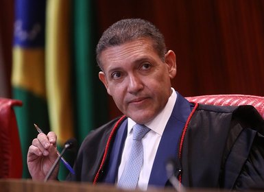 Técnicos do TSE dizem não poder aferir se “Exército do Lula” usou fake news