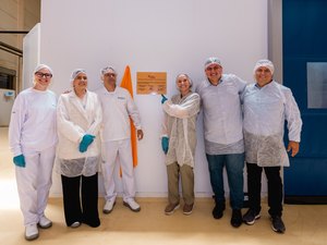 Prefeito de Rio Largo celebra inauguração da nova linha de produção da Bauducco