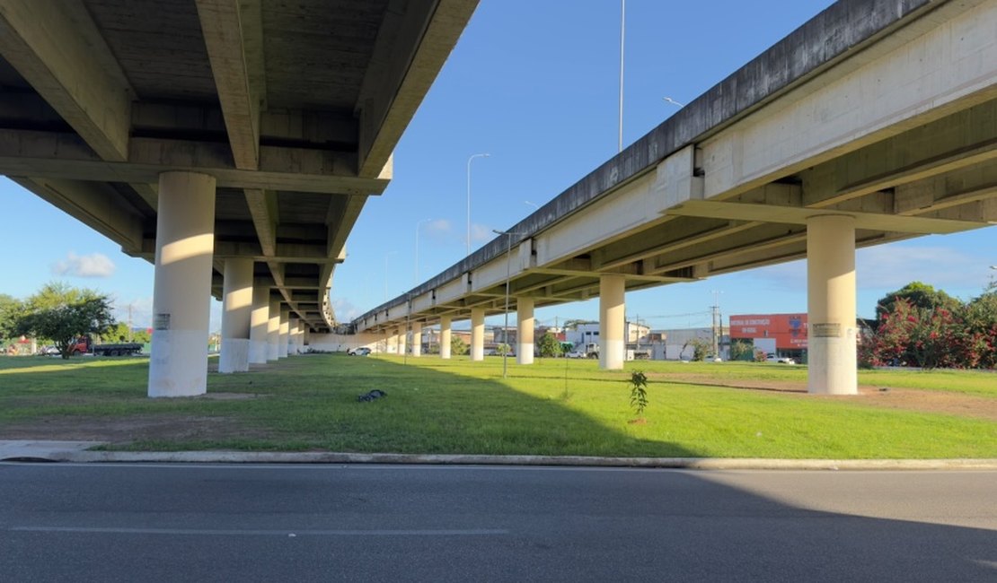Prefeitura de Maceió mantém ações de ordenamento no viaduto da antiga PRF