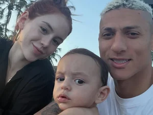 Quem é Amanda Araujo, esposa de Richarlison que viralizou nas redes