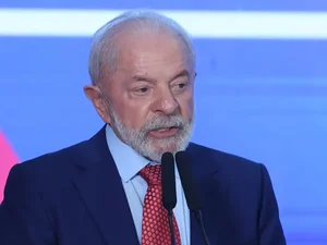 Lula defende que “nenhum presidente” deve dar palpite sobre Venezuela