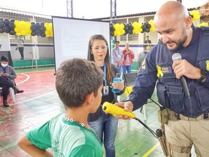 Escolas do município participam do encerramento da campanha Maio Amarelo