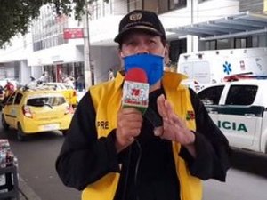 Jornalista recebe notícia da morte da esposa ao entrar ao vivo na TV