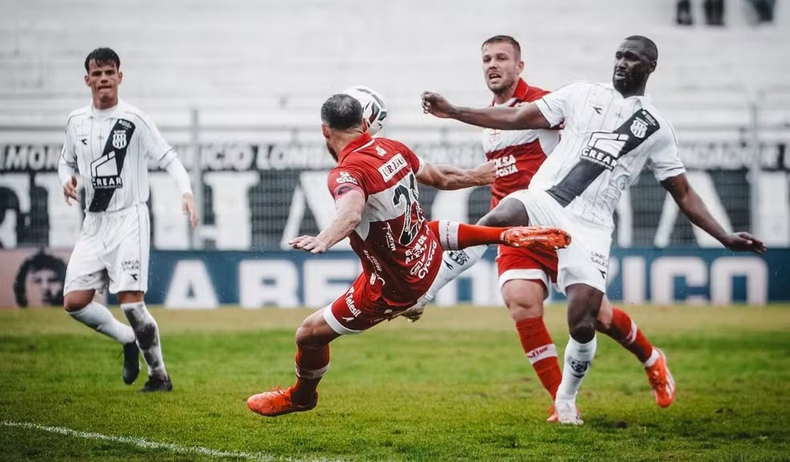 CRB perde para a lanterna Ponte Preta por 1 a 0