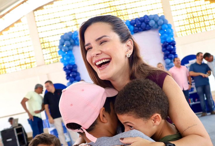 Ceci, a prefeita mais votada da região metropolitana, vira referência em gestão humanizada