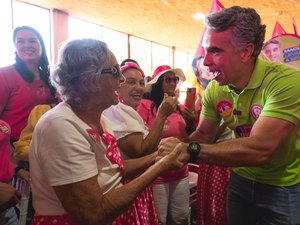 Rafael Brito critica abandono da saúde e promete combate à fome em Maceió