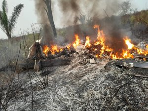 Avião de pequeno porte cai em Apiacás, na zona rural de Mato Grosso