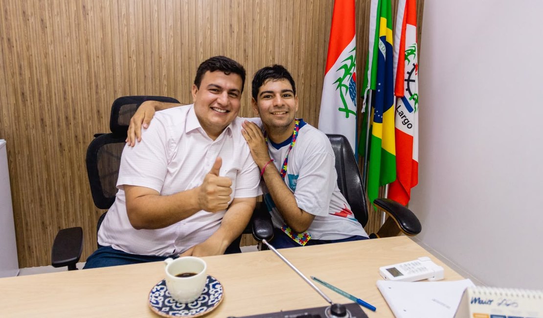 Prefeito Pedro Carlos autoriza início das obras do Mundo TEA em Rio Largo