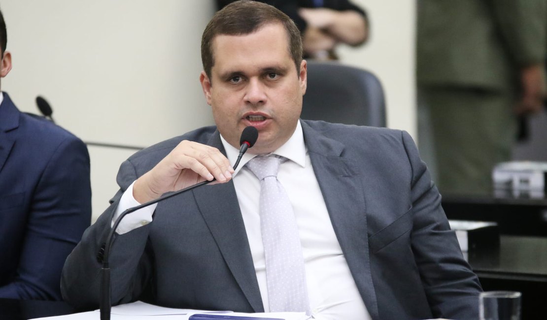 Fernando Pereira nega articulação pela presidência da ALE e reitera apoio a Nezinho