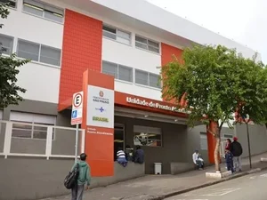 Homem é internado em SP após tentar operar o próprio nariz em casa