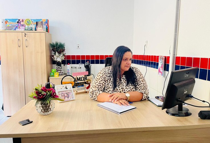 Secretária Kenia Camelo faz um balanço sobre sua gestão à frente da Secretaria Municipal de Educação em Messias