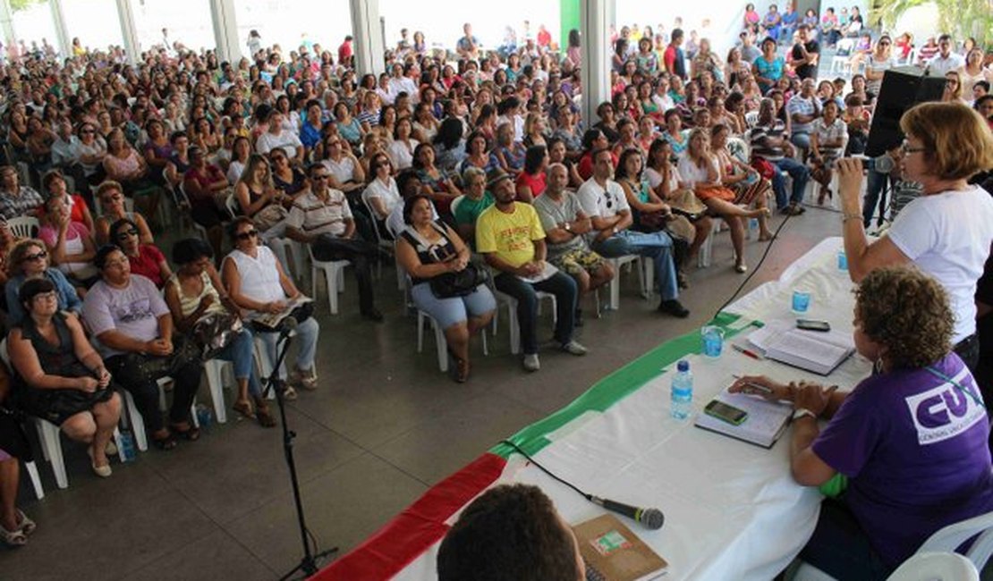 Após decisão da Justiça, greve da Educação é parcial em Arapiraca