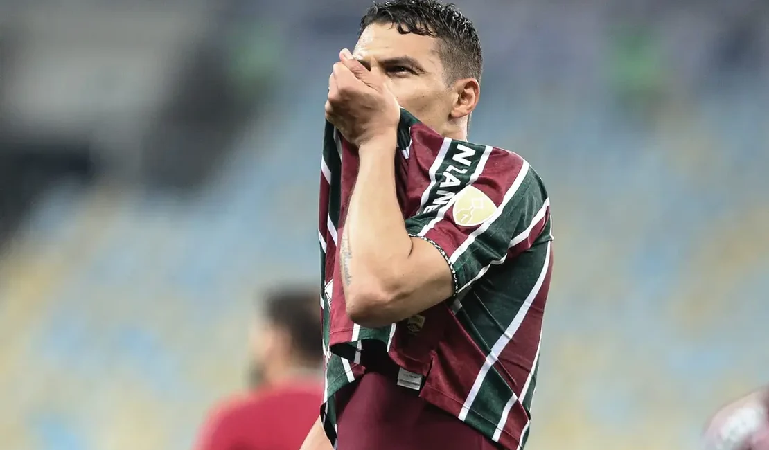 Thiago Silva espanta trauma do Fluminense de 2008 e provoca rivais: ‘Tem time que não coloca 40 mil’