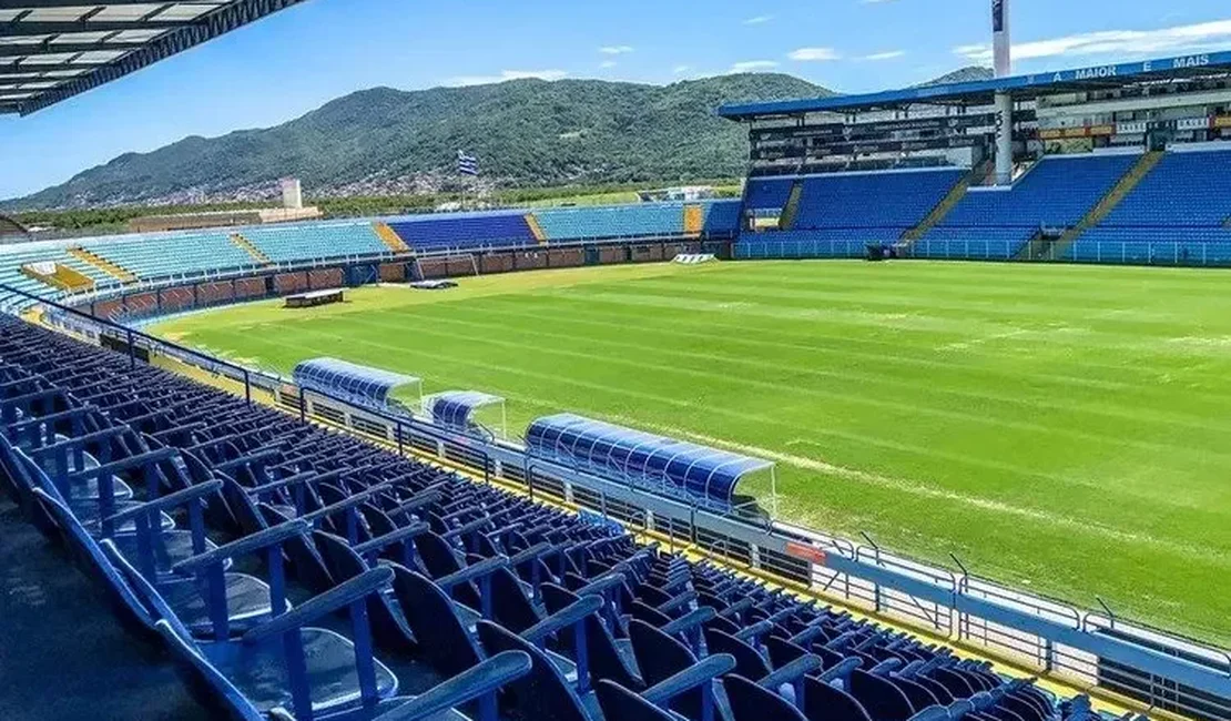 Com objetivos diferentes, Avaí e CRB se enfrentam nesta terça-feira