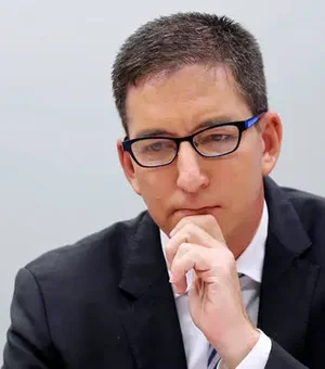 Glenn Greenwald revela diálogo com fonte de mensagens vazadas