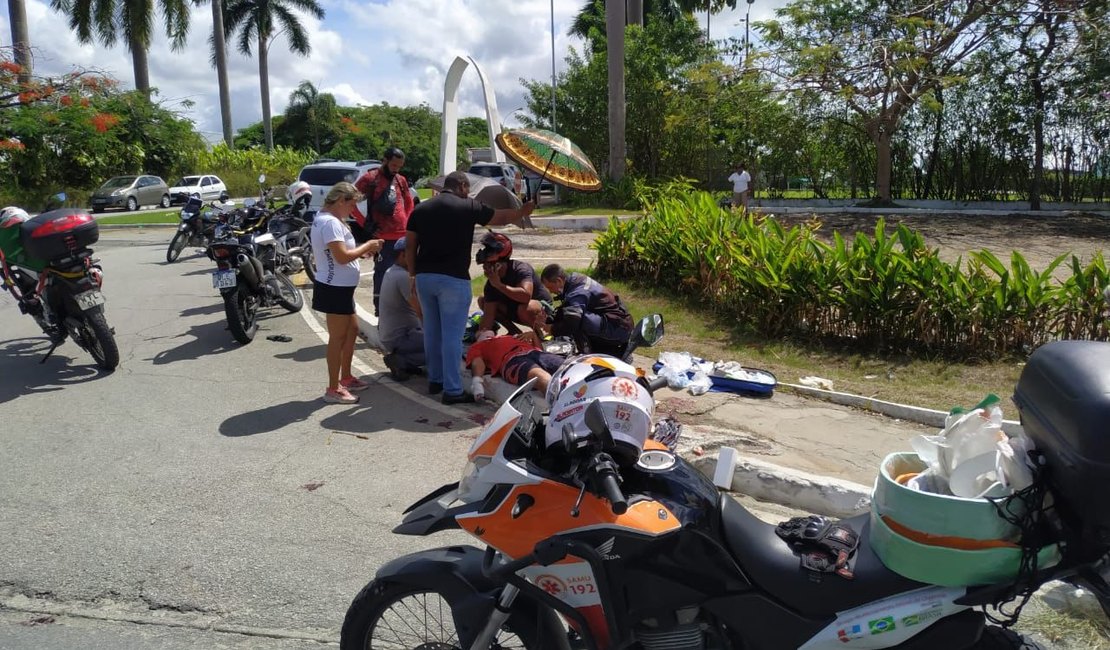 Colisão entre carro e moto deixa homem de 29 anos ferido no bairro do Canaã, em Maceió
