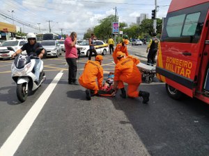 Idoso é atropelado na Avenida Fernandes Lima, em Maceió