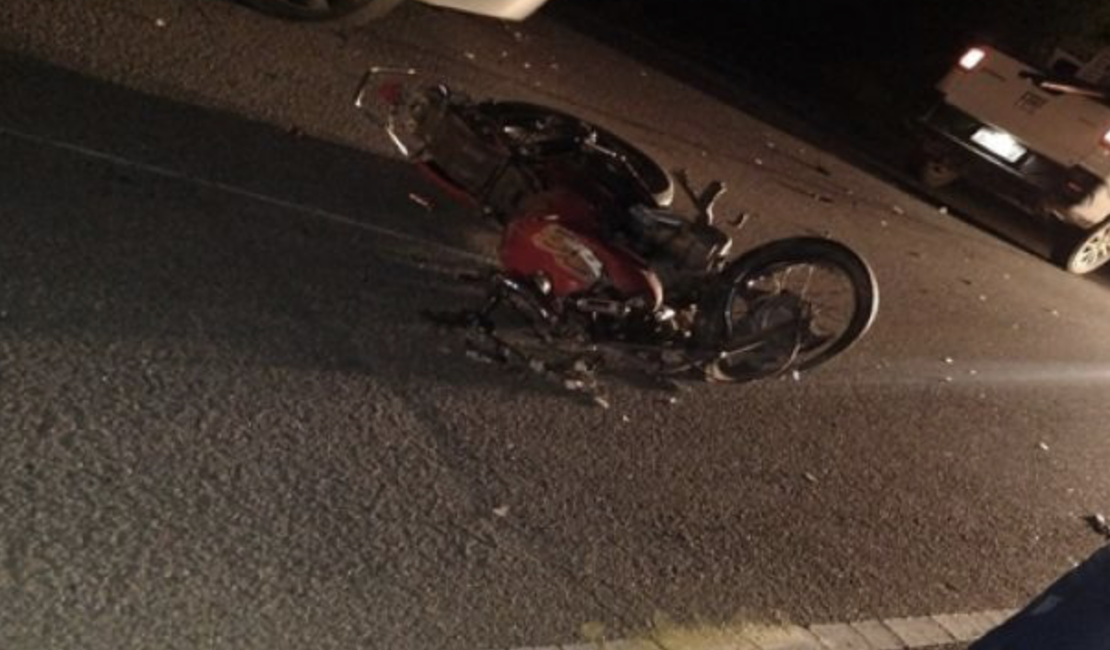 Homem morre após colidir motocicleta contra carro em Jaramataia