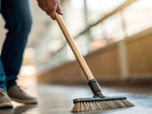 Homem é socorrido após não conseguir remover cabo de vassoura do ânus em Arapiraca