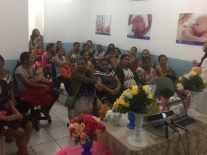 Parto normal e amamentação são incentivados durante encontro na Casa Mamãe e Bebê        
