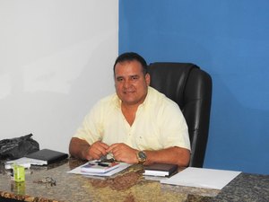 Prefeitos anunciam cortes em seus salários em função de pandemia do coronavírus