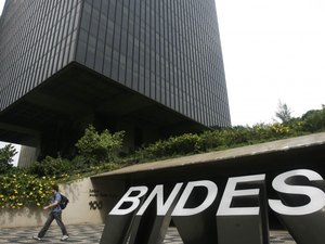 BNDES reorganiza diretoria do banco