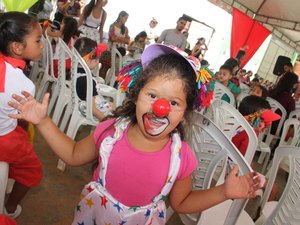 Feirinha Literária chega às crianças da Vila Canaã nesta sexta-feira (18)