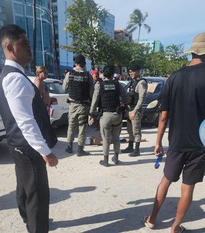 Três homens são baleados em frente a restaurante na Pajuçara, em Maceió