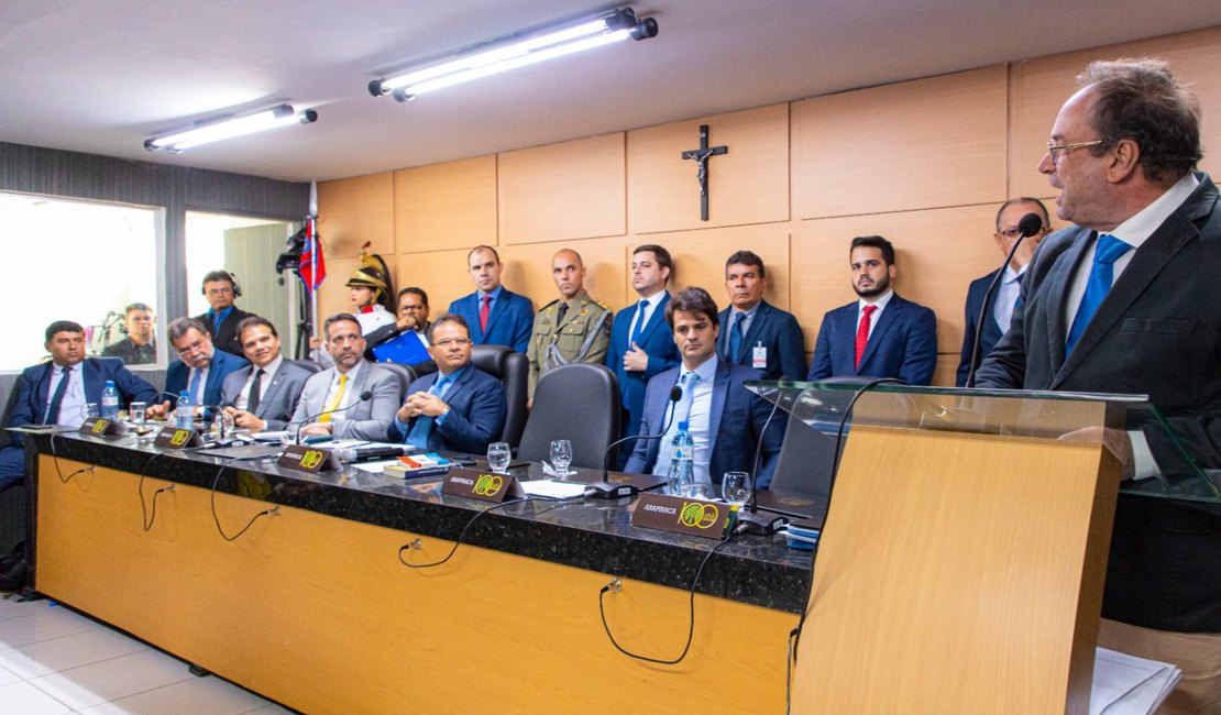 Prefeito Luciano destaca momento histórico com sessão da Assembleia Legislativa em Arapiraca