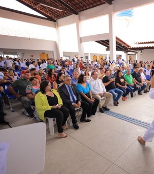 [Vídeo] Prefeitura de Arapiraca inaugura ginásio poliesportivo e homenageia professor assassinado há um ano