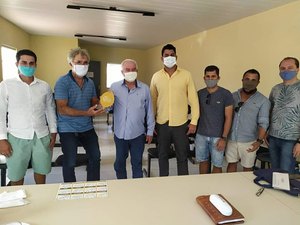 Prefeitura de Maragogi recebe Troféu Alagoas Verde por destaque no combate ao vazamento de óleo