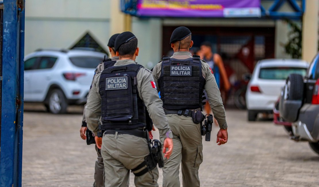 Cumprimento de mandados pela PM resulta em quatro prisões de investigados pela Justiça