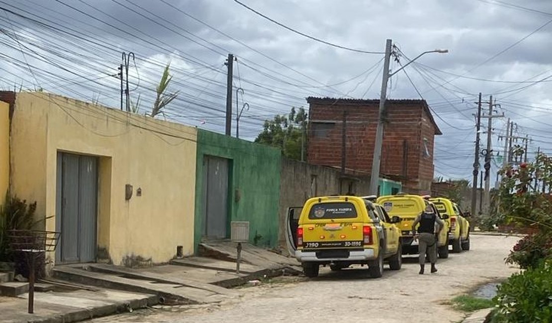 Idosa de 66 anos é assassinada a tiros dentro de casa em Rio Largo