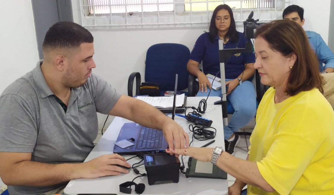 Instituto de Identificação e OAB/AL realizam emissão gratuita da Carteira de Identidade