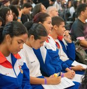 Educação inicia entrega de kits do programa Foca o Enem
