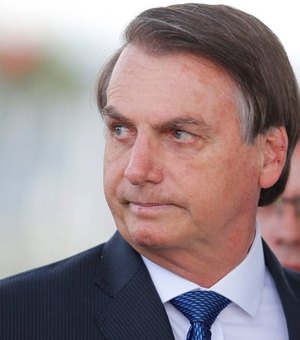 Bolsonaro: 'se tivesse poder, cancelava investigações contra Flávio'