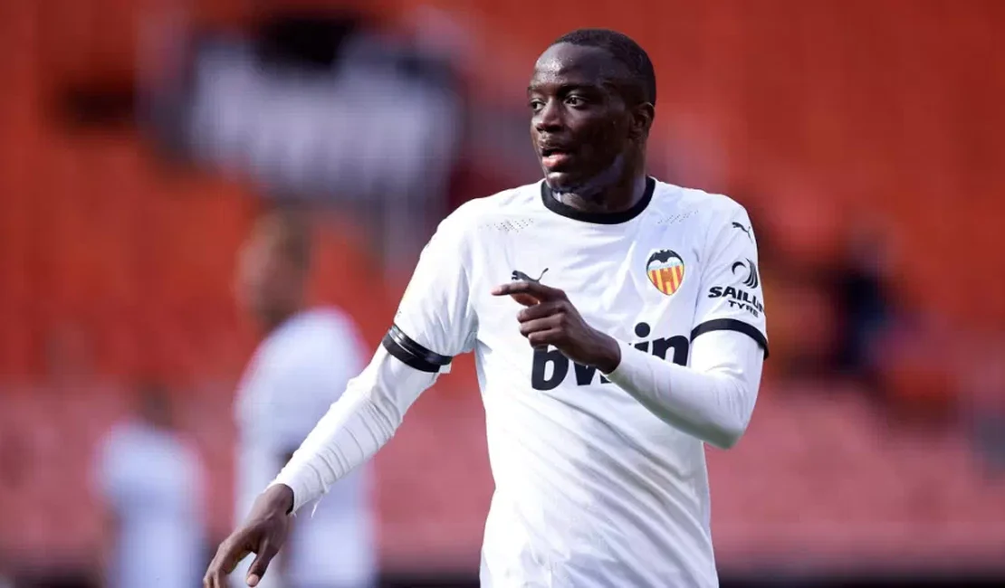 Jogadores do Valencia abandonam jogo contra o Cádiz após zagueiro relatar ofensa racista