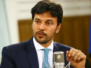 Ministério entrega à Presidência projeto de privatização dos Correios