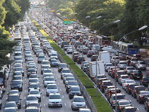 Governo Lula envia ao Congresso Nacional projeto de lei que retoma cobrança do Seguro DPVAT