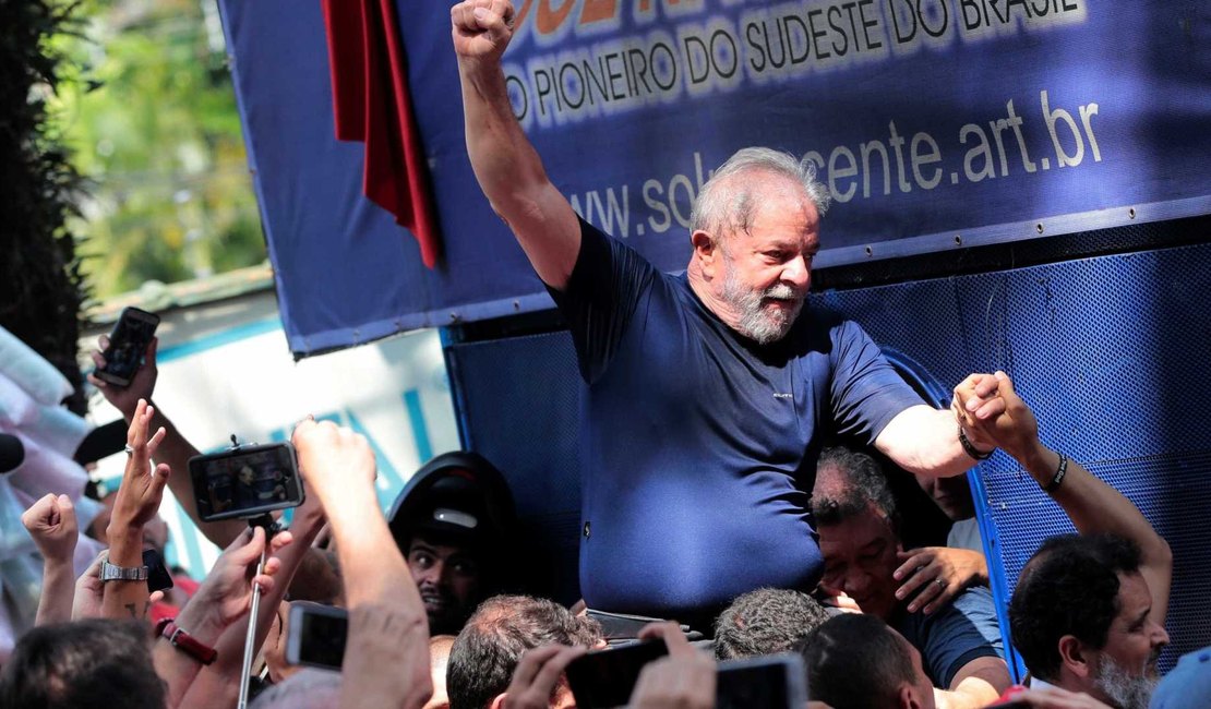 PT quer gravar programas eleitorais de Lula dentro da cadeia