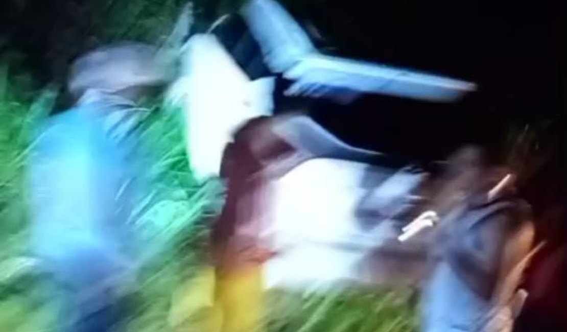 Acidente de trânsito deixa duas pessoas feridas na rodovia AL-105