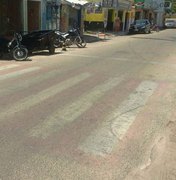 SMTT de Arapiraca está recuperando sinalização de faixas de pedestres