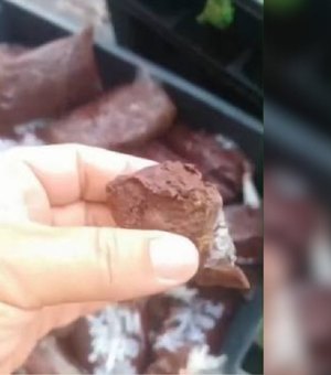 Vídeo de açaí adulterado com papel higiênico revolta consumidores