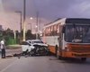 Carro e ônibus colidem na AL-105 no município de São Luís do Quitunde