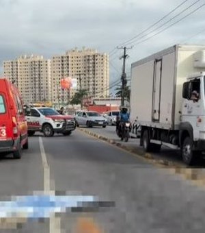 Passageira de moto por aplicativo morre após cair e ser atropelada na Avenida Menino Marcelo