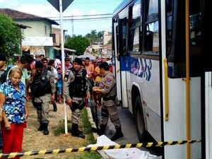 Idoso morre atropelado por ônibus no Conjunto Jardim Petrópolis