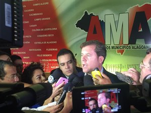 Alagoas ganhará 16 novos Cras, diz Marx Beltrão